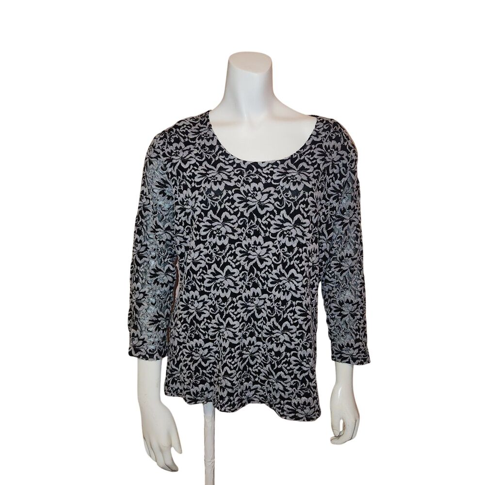 CROFT & BARROW Black With Gray Rose Pattern Scoop Neck Top Womens Size Large